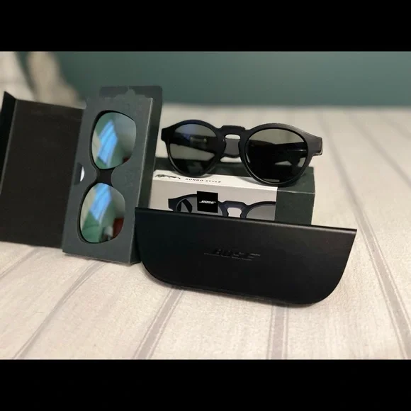 Boss Frame Rondo + Lenses Alto - USB charger included (only used once)